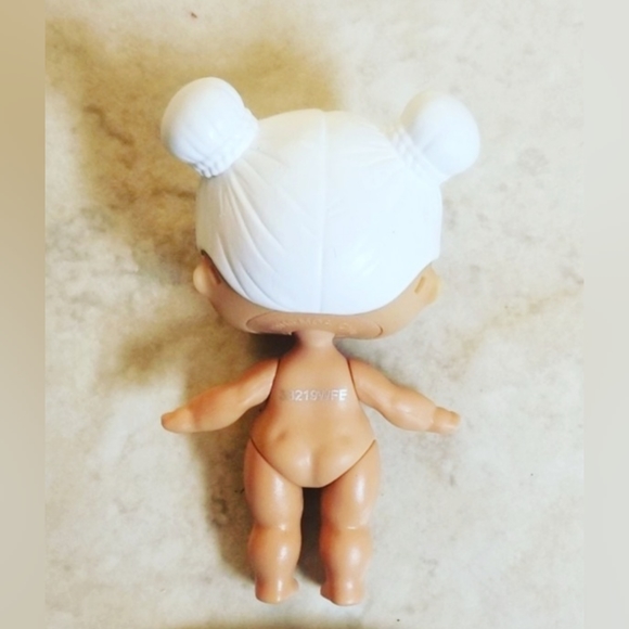 LOL Surprise Dolls Series 2 Snow Angel - Picture 3 of 4